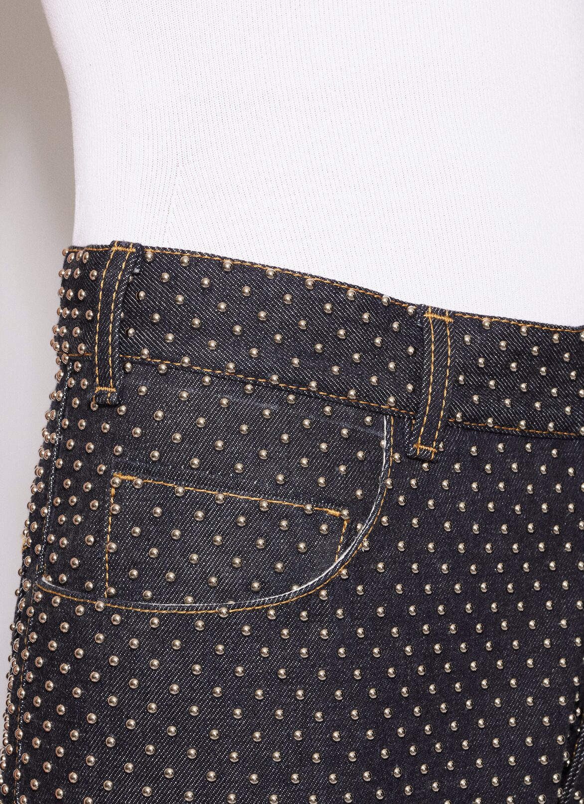 PANTALONES RECTOS DE DENIM ALAÏA  PANTALONES RECTOS DE DENIM